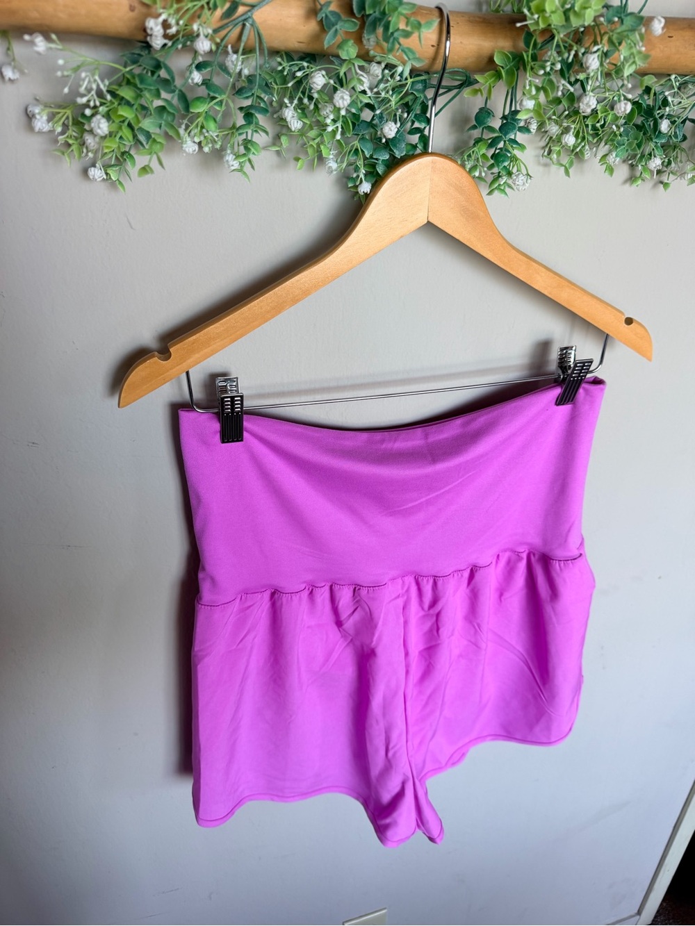 Zenana Women's Fold-Over Waist Hot Pink Active Shorts | size XL - Picture 2 of 5